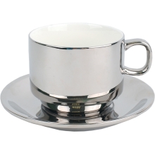 Серебряная чайная пара: чашка на 250 мл с блюдцем